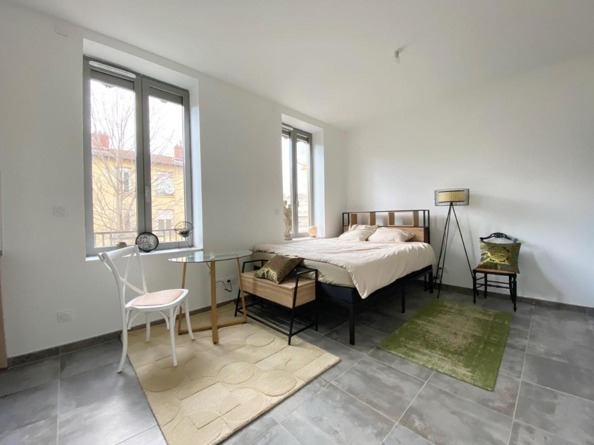 Lyon - quartier République, Villeurbanne Extérieur photo